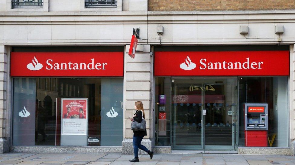 Appointment-only afternoon banking at Santander